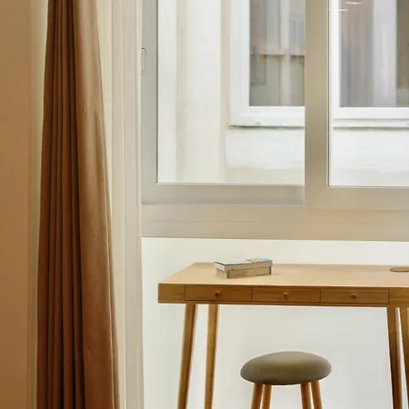 Santa Catarina's Rubi Apartment Porto
